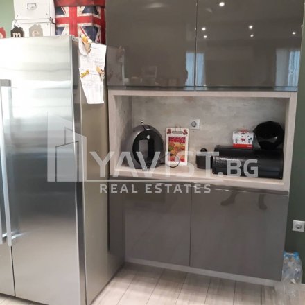 Продажба Тристаен апартамент гр.Бургас