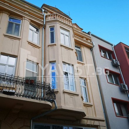 Продажба Тристаен апартамент гр.Бургас